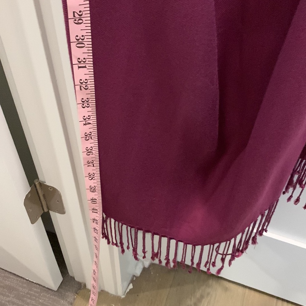 Two Scarves / Wraps🧣 - Picture 13 of 16
